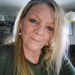 Meet your Posher, Renee